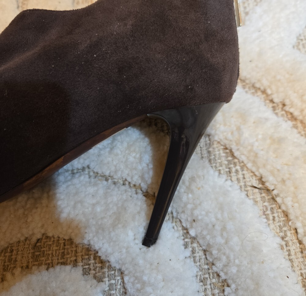 Jimmy Choo Shoes - Picture 6 of 8